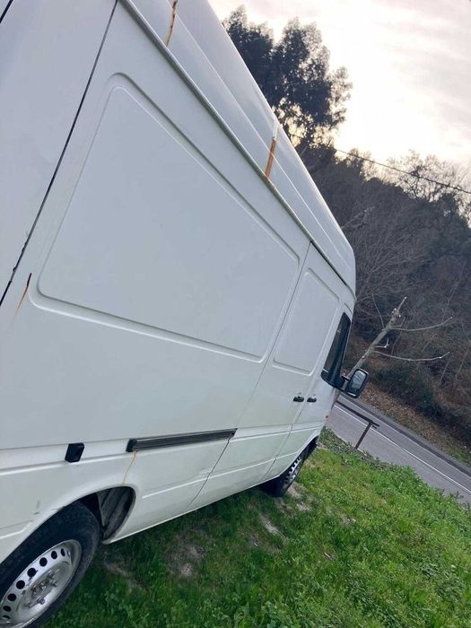 vende-se  mercedes sprinter 212