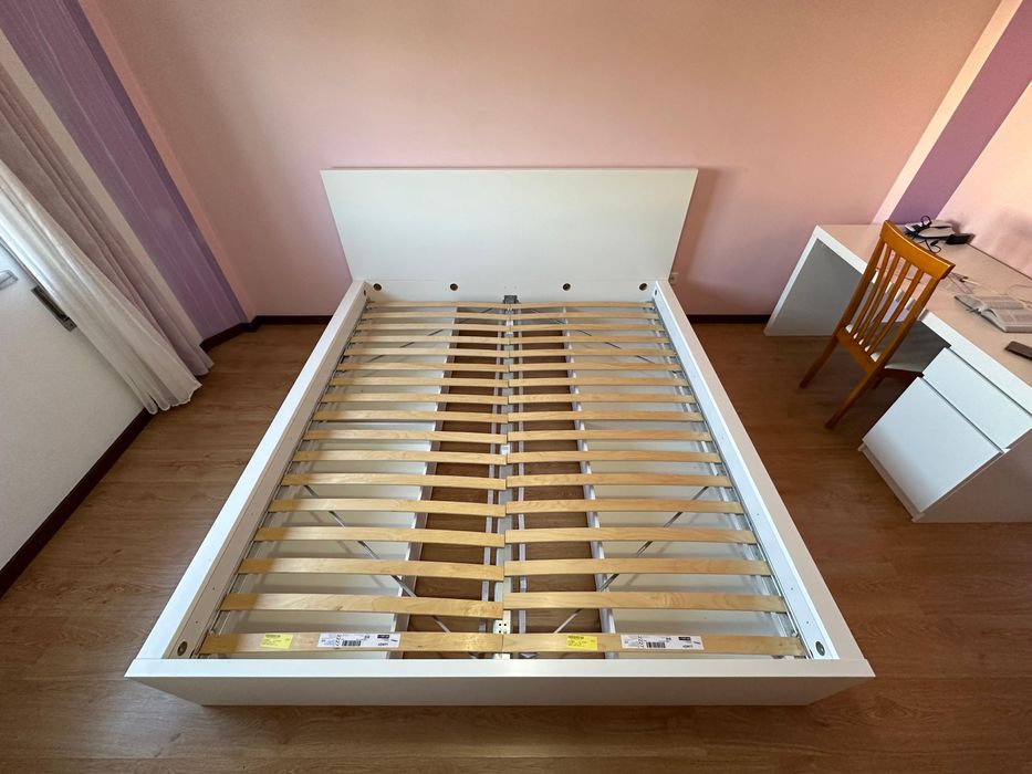 Cama casal como nova