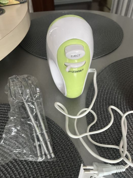 Продам миксер новый