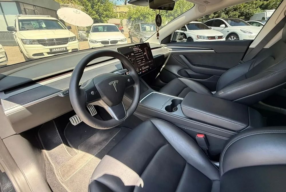 Tesla Model 3 Tesla Model 3 Dual Motor Long Rang/Performance