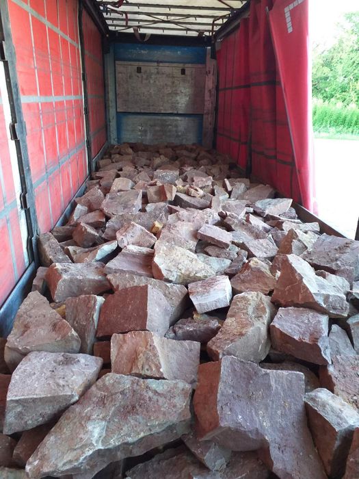 Кам'яний Бут Цоколь