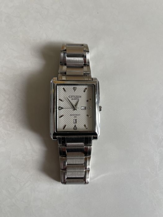 Часы citizen quartz