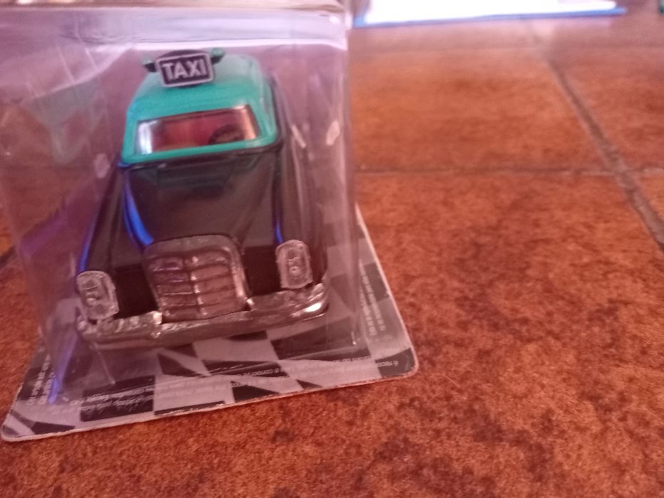Miniatura Carro Mercedes-Benz, Taxi Português
