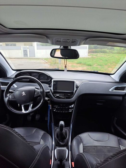Peugeot 2008 1.2 Allure 2014