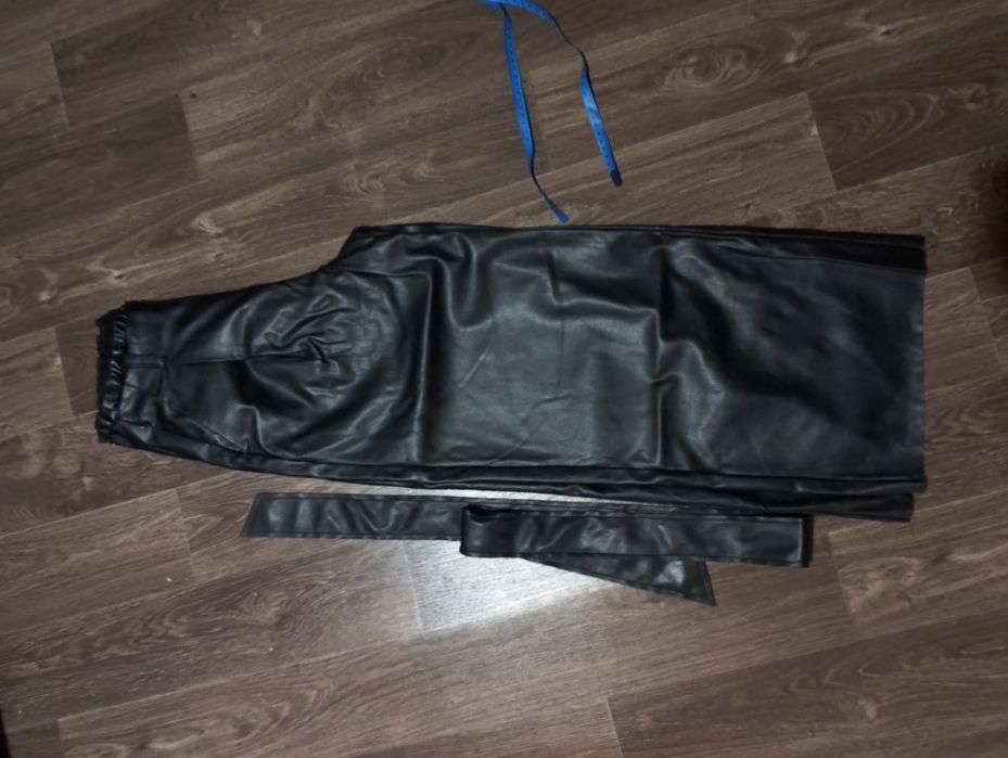 Продам Брюки еко кожа палацо