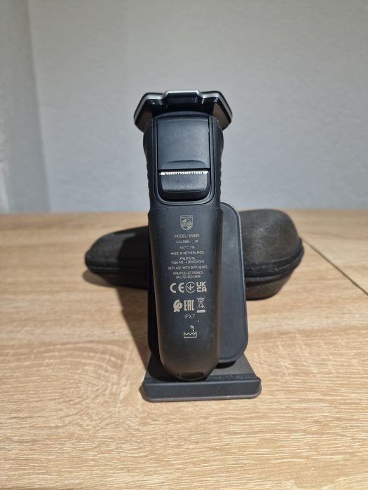 Електробритва  модель Philips Shaver Series 5000 S58