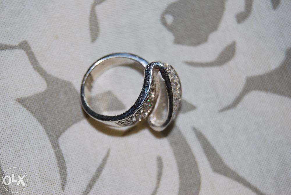 Anel de prata com varias cores