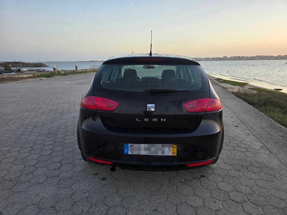 SEAT Leon 1.9 TDI 105cv | Nacional | 204.000 km | 2 donos | Muito equipado foto 3