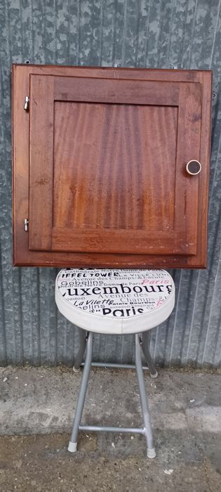 Vendo esta porta