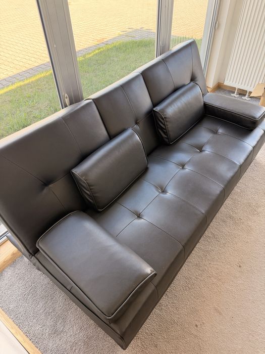 Kanapa 3-osobowa – czarna, skóra ekologiczna – bardzo dobry stan, funkcja spania