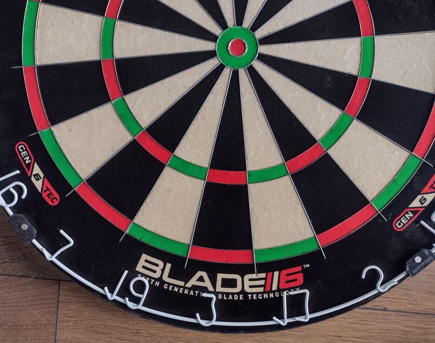 WINMAU blade 6 dual core -profesjonalna tarcza do darta