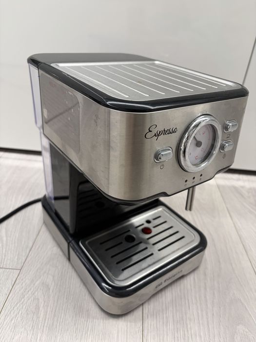 Maquina de cafe com moinho