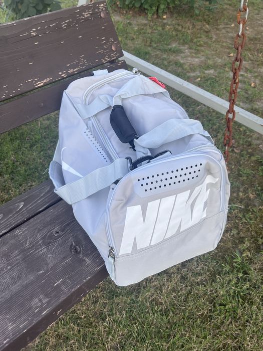Torba treningowa nike pojemnosc 30L