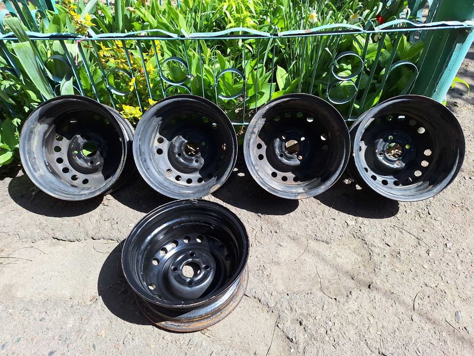 Диски Lanos R13 4x100 ET49 J5 DIA56.6