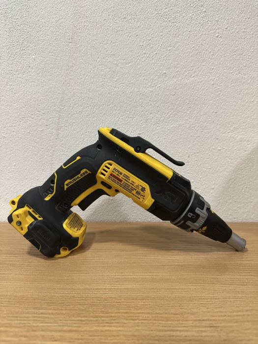 Безщітковий шуруповерт для гіпсокартону DEWALT DCF630B 20V Max