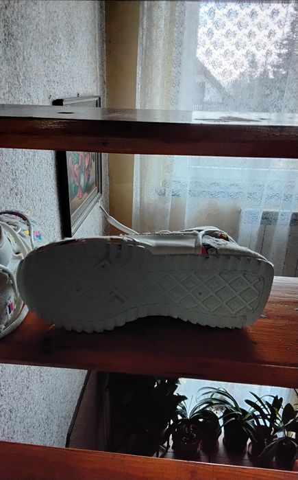 Buty damskie snakersy