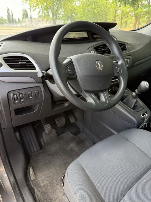 Продам Renault scenic