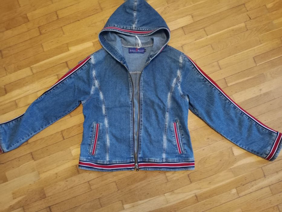 Куртки жіночі осінні S, L