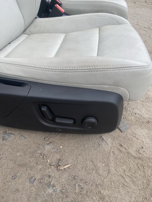 Volvo XC40 C40 салон сидіння