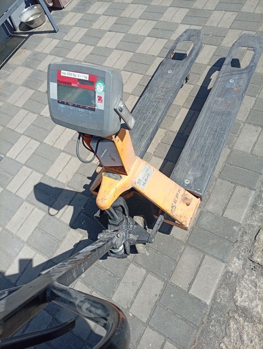 Paleciak z wagą  polecam