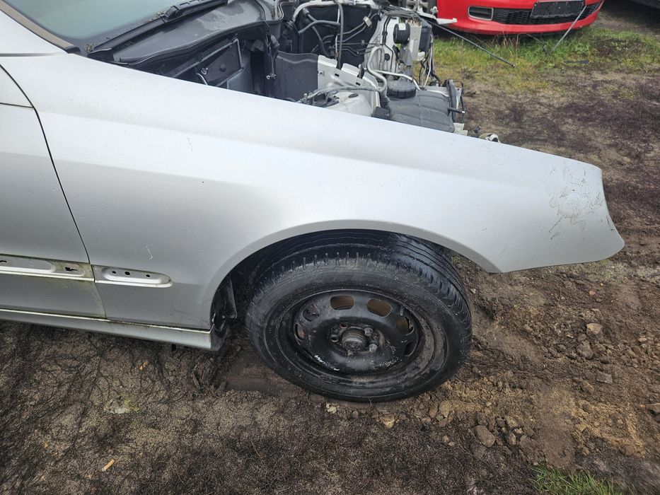 Mercedes w209 clk 744  lampa klapa drzwi maglownica