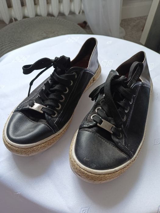 Buty czarne rozmiar 38