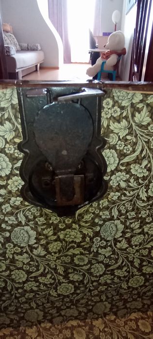 Старовинна скриня 17 століття  АНТИКВАРІАТ