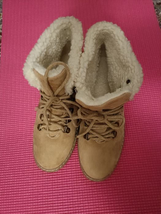 Ciepłe buty zimowe