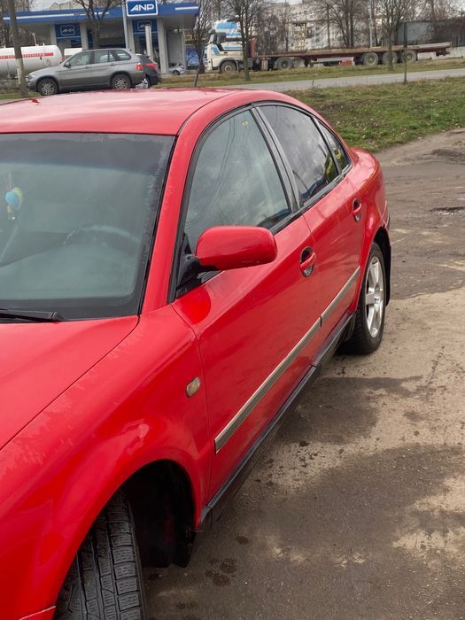 Пасат б5 продам в хорошому стані без торга