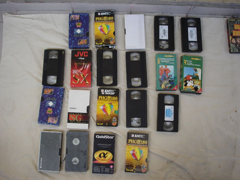 Видеокассеты JVC, SONY, TDK и другие с записями, 133 шт+3 чистых