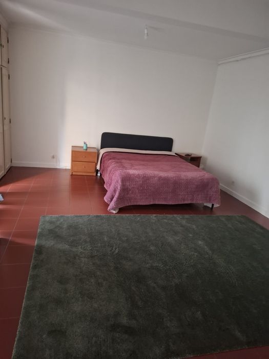 Quarto para arrendar