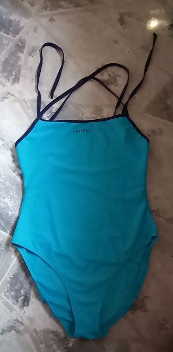 Слитные купальники жен р 48,50-52
