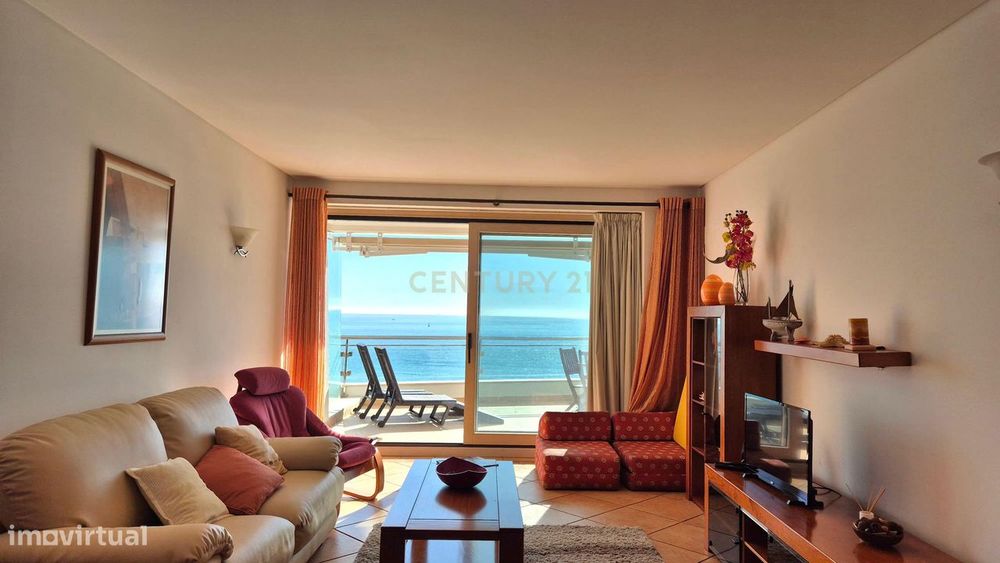 Apartamento T1+1 no Mar da Califórnia – Varanda e Garagem em Sesimbra
