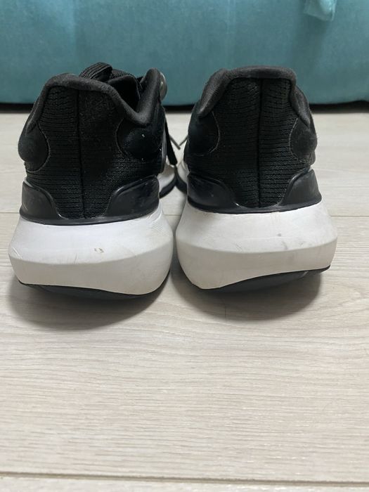 Кросівки adidas легенькі