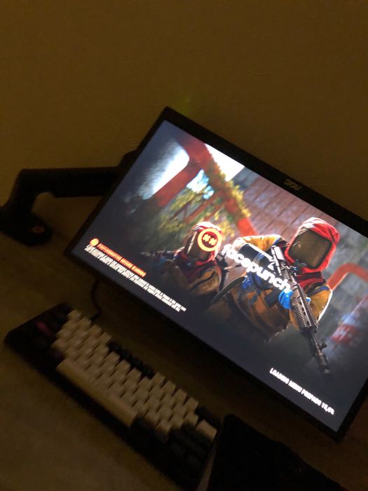 Моник две штуки