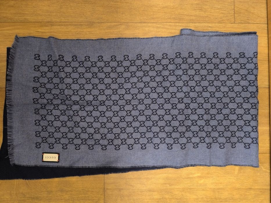 Cachecol Gucci Padrão