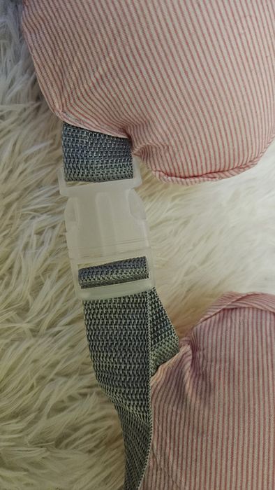 Подушка для годування, як нова