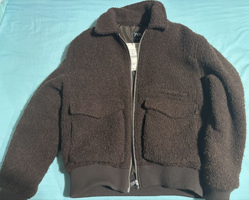 Casaco bouclé castanho Zara