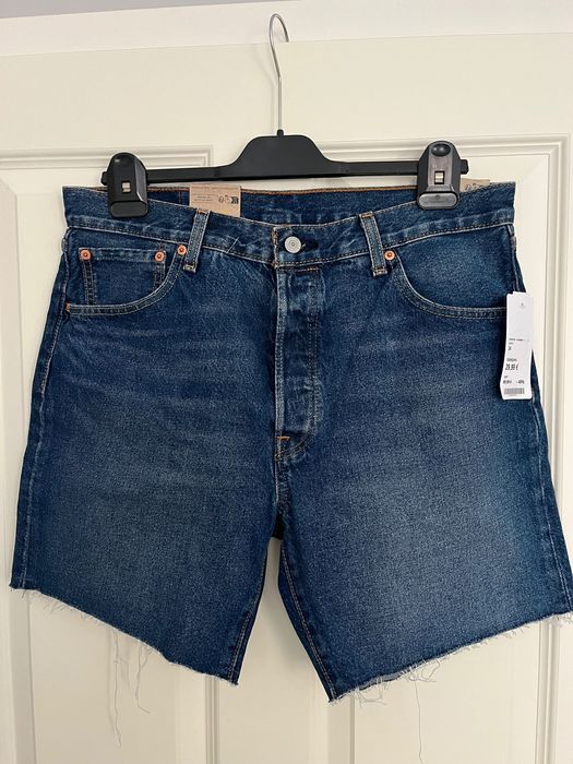 Продаю абсолютно новые мужские шорты Levi's 501 (оригинал).