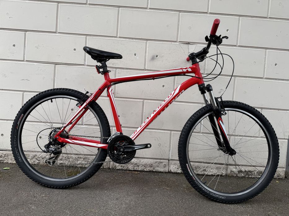 Велосипед Specialized Rockhopper 26 в чудовому стані