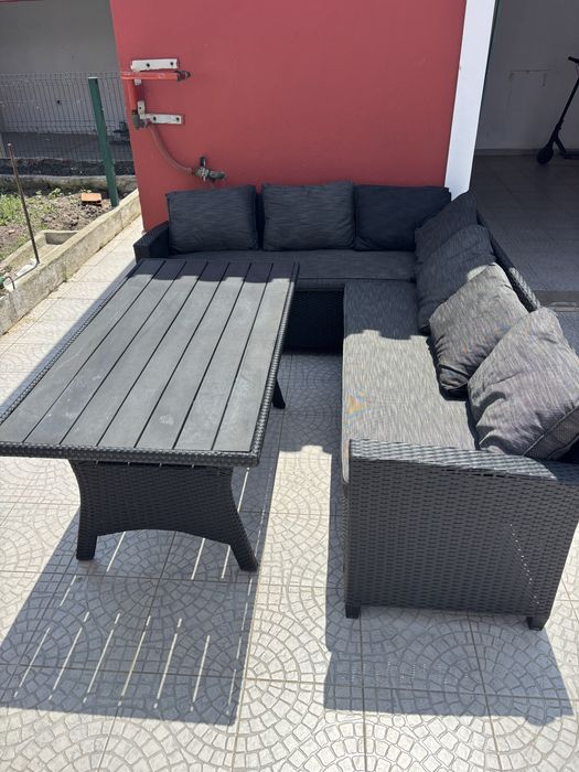 Conjunto de Exterior | Mesa e 2 sofás