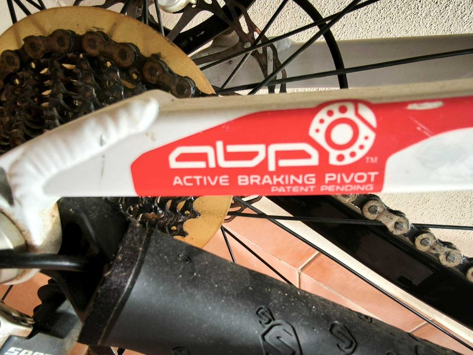 Vendo Bicicleta de Montanha Trek session 8 usada