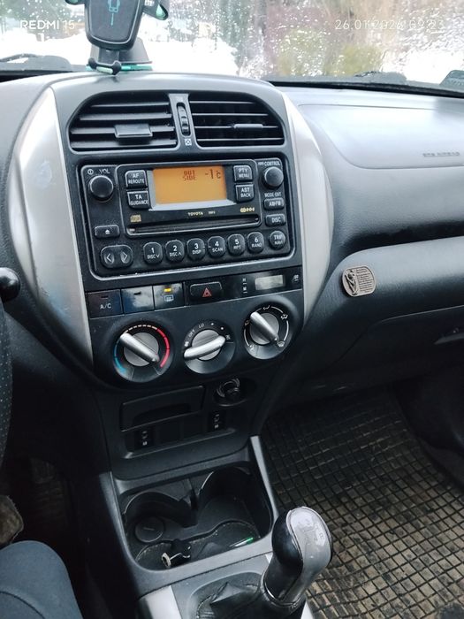 Samochód osobowy TOYOTA RAV 4