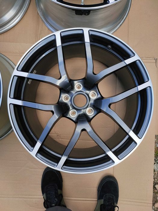 Felgi Rays Nismo V2 5x114.3 R19 9.5J, 10.5J(Nissan 370Z)