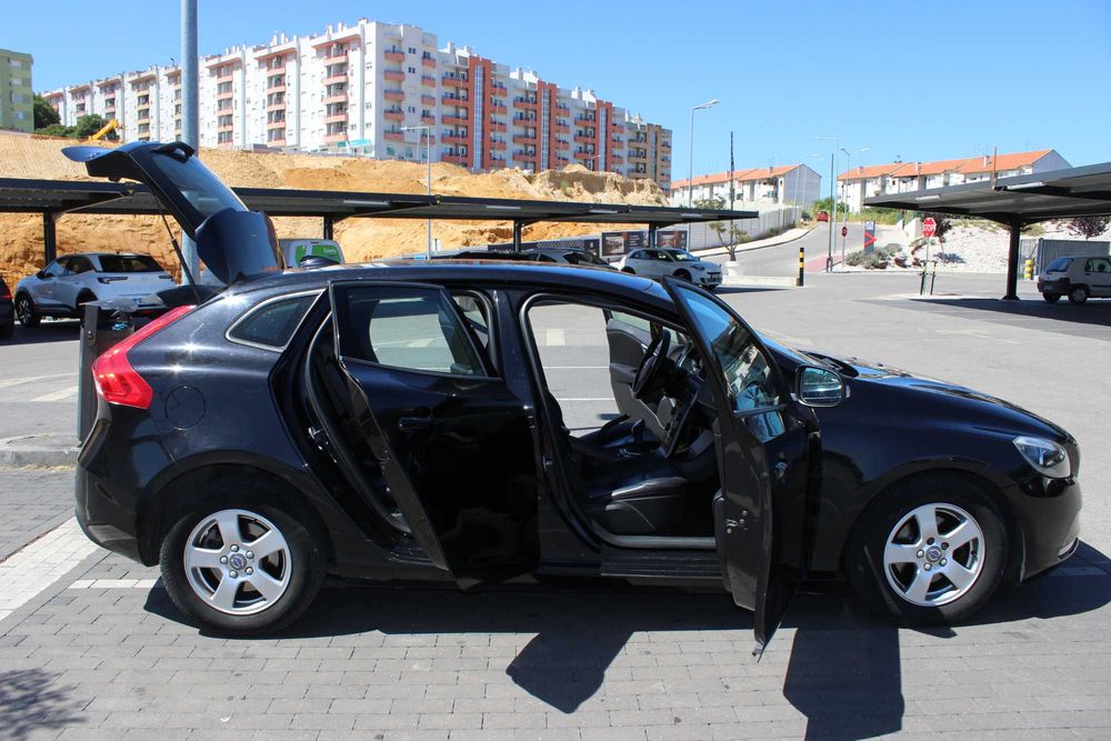 Volvo V40 1.6 D2 Momentum Eco 2015 (LER DESCRIÇÃO)