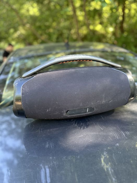 Продам колонку jbl boombox 3