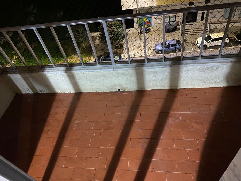 Quarto para alugar em T2