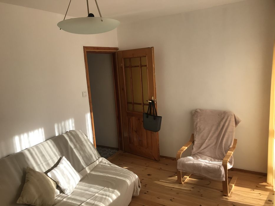 Mieszkanie 72 m2 , duże, słoneczne, 3 pokojowe z dużą kuchnią  w centrum.
