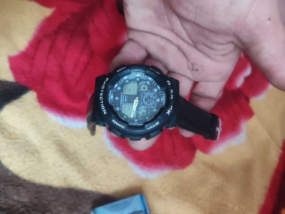 Продам часы Casio G-Shock Ga-100 и вторые практически новые.