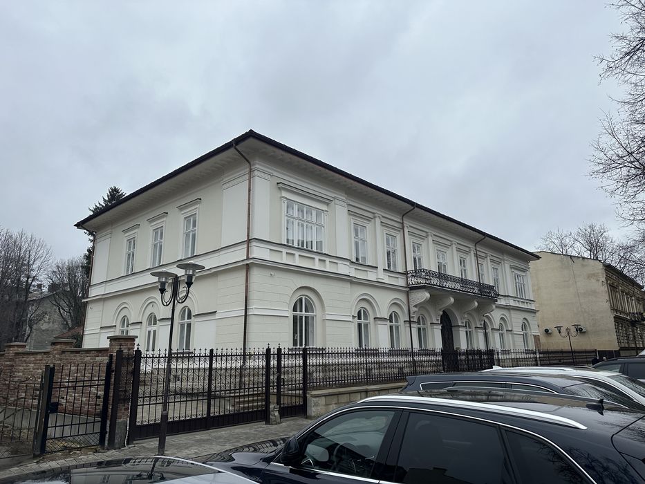 Утеплення, реставрація фасадів, послуги альпіністів, ремонтні роботи